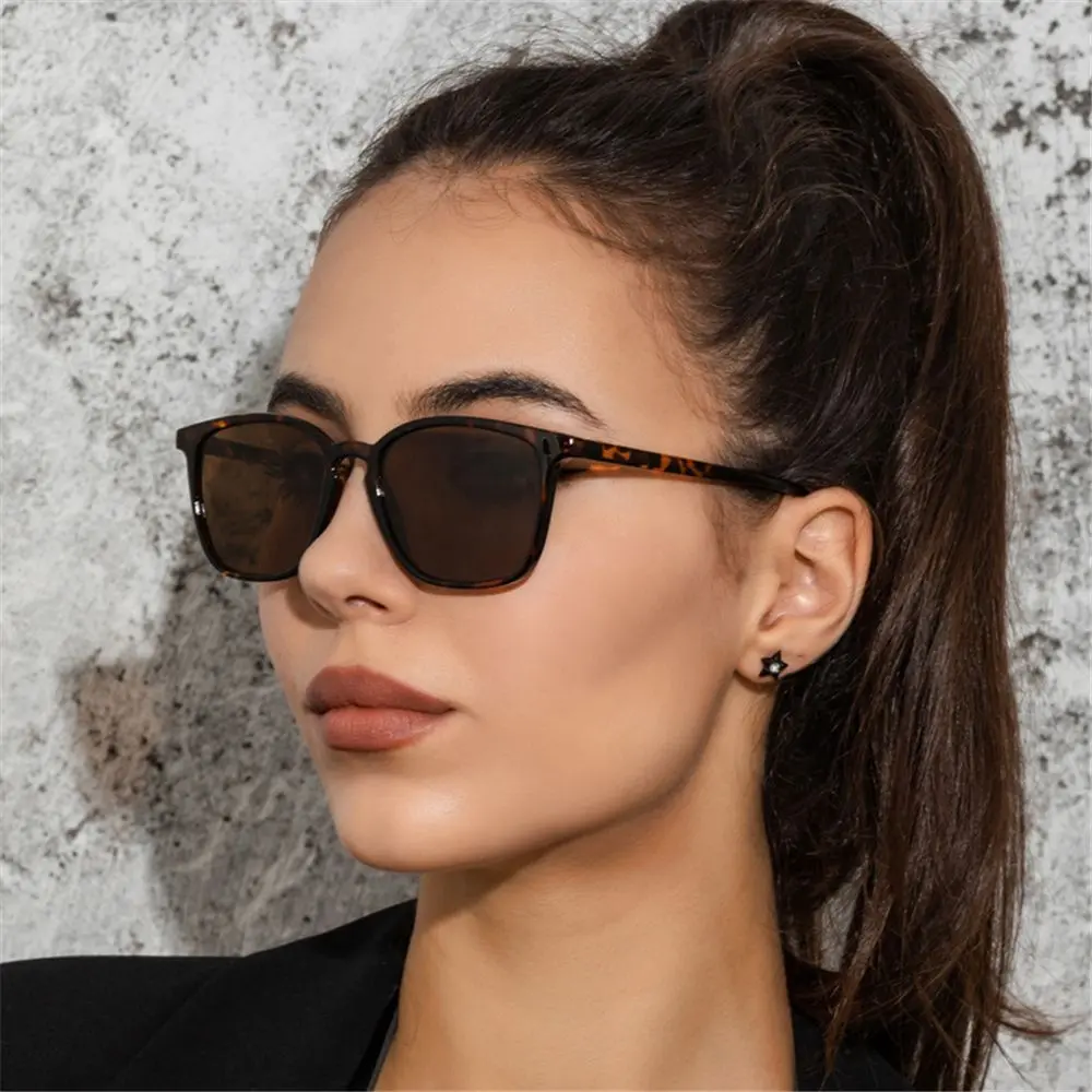 Simple Retro Sunglasses for Women/Men Trend Square Sun Glasses High Quality Sunglasses Summer Eyewear UV400