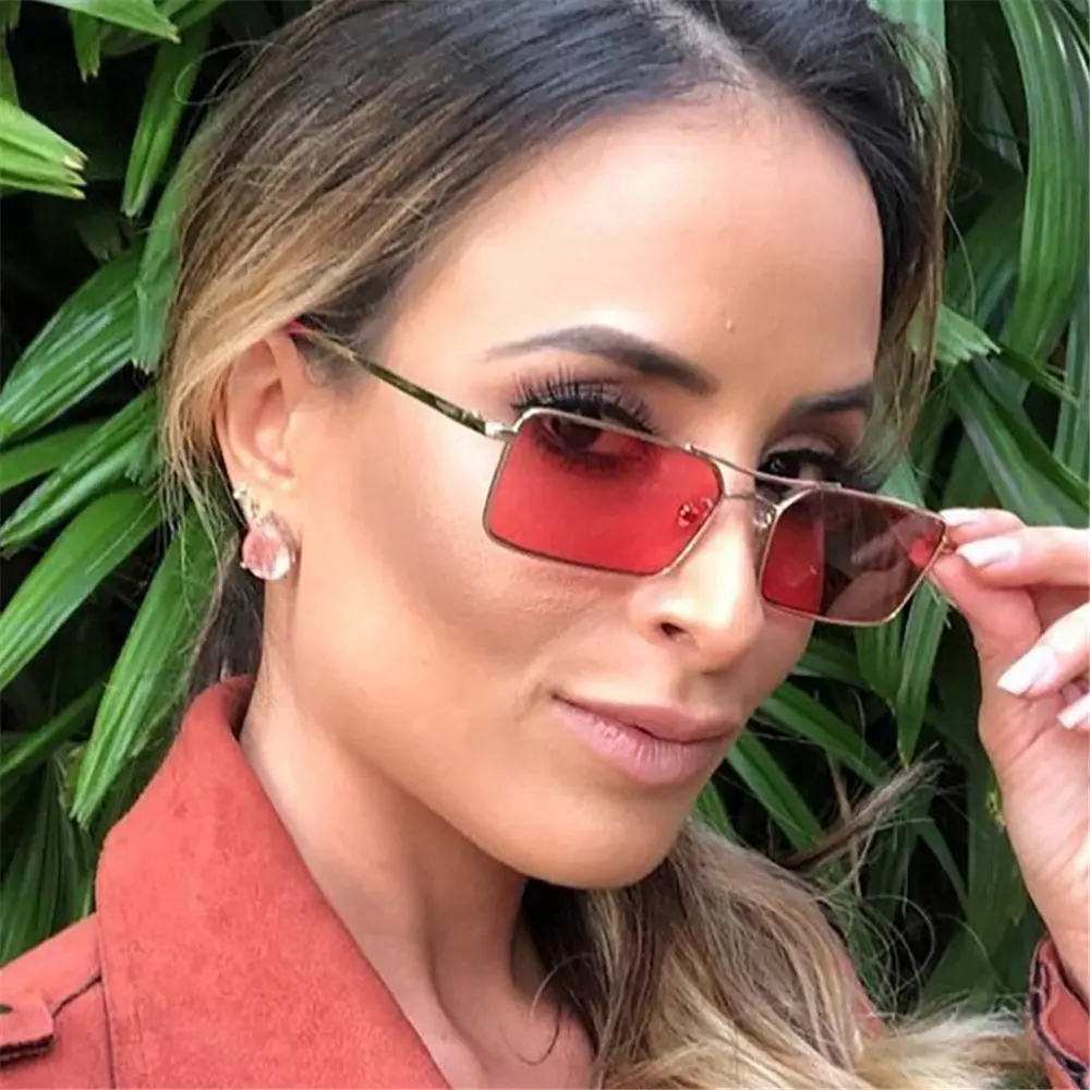 Classic Retro Rectangle Sunglasses for Women and Men Vintage Fashion Metal Frame UV400 Lens Sun Glasses