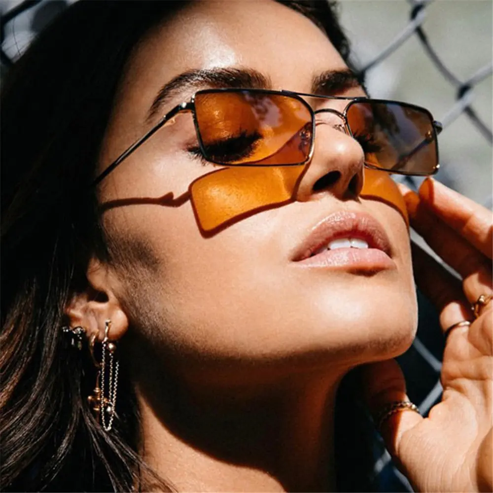 Classic Retro Rectangle Sunglasses for Women and Men Vintage Fashion Metal Frame UV400 Lens Sun Glasses