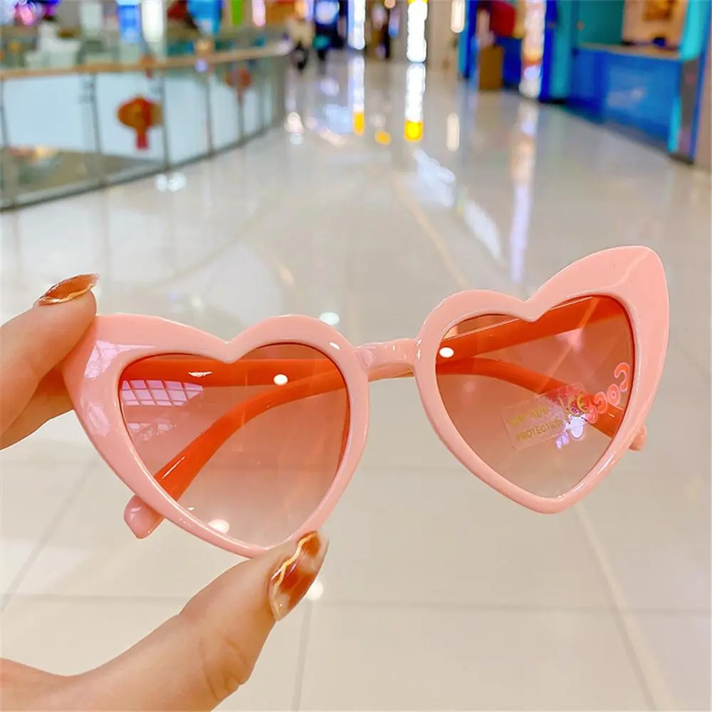 Heart Shaped Kids Sunglasses Lovely Children Sun Glasses Street Shooting Sunglasses Unique Boys Girls Heart Glasses Party