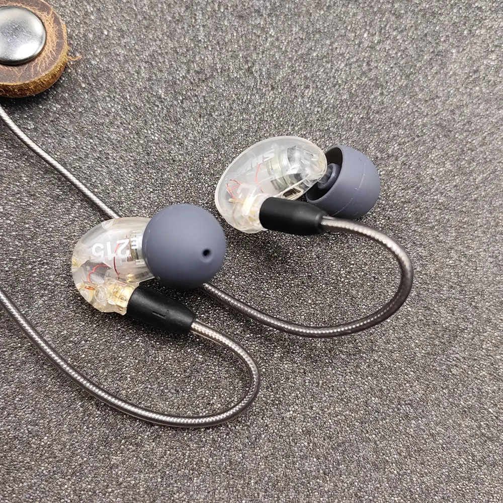 Earphone Tips Silicone Caps Earbuds Cover Ear Pads Replacement For Shure SE846 SE535 SE425 SE315 SE215 Headphone Accessories