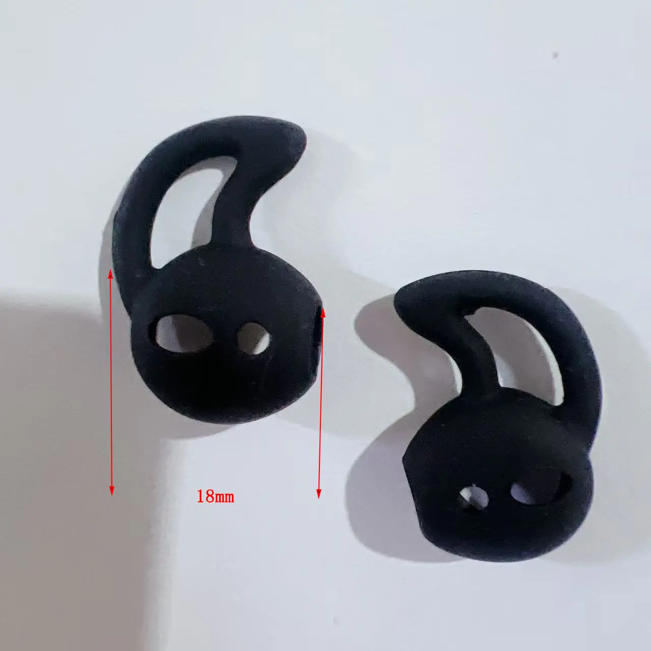 2Pcs/Pair Ear Pads For Airpods 2 Wireless Bluetooth For Iphone Earphones Cushions Silicone Ear Caps Case Earpads Eartips