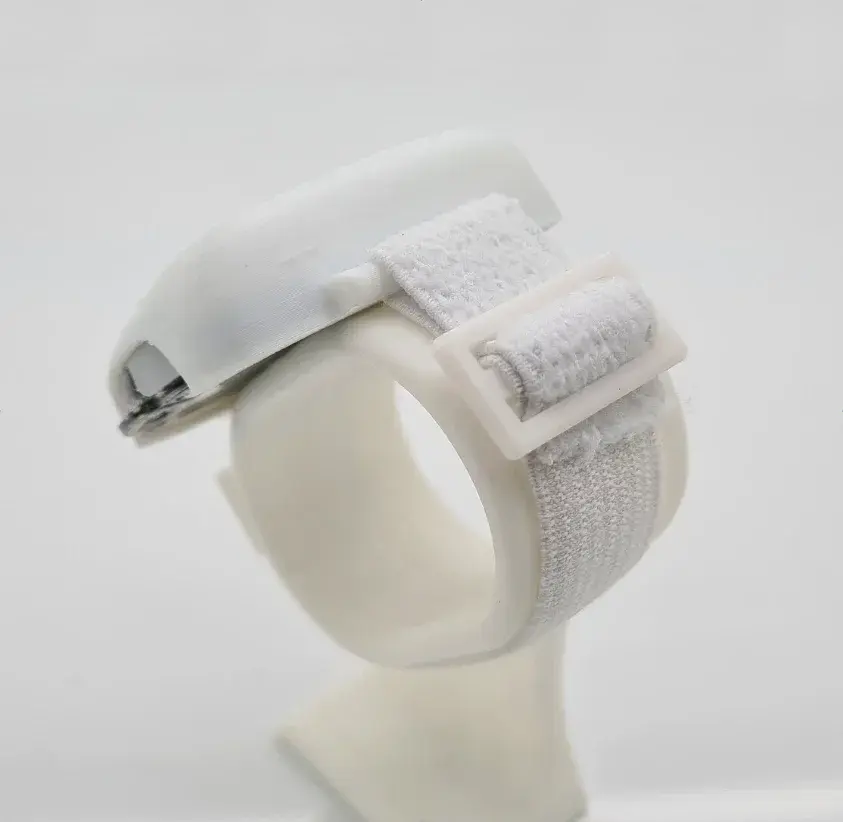 Omnipod Grip Shield with Comfort Ring. Reusable, Flexible One-Handed Application