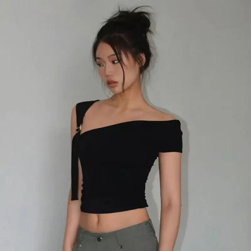 Solid Color Diagonal Shoulder Sling T-Shirt Women Tight Sexy Single Sleeved Slim Casual Cropped Top Summer Off Shoulder Tops