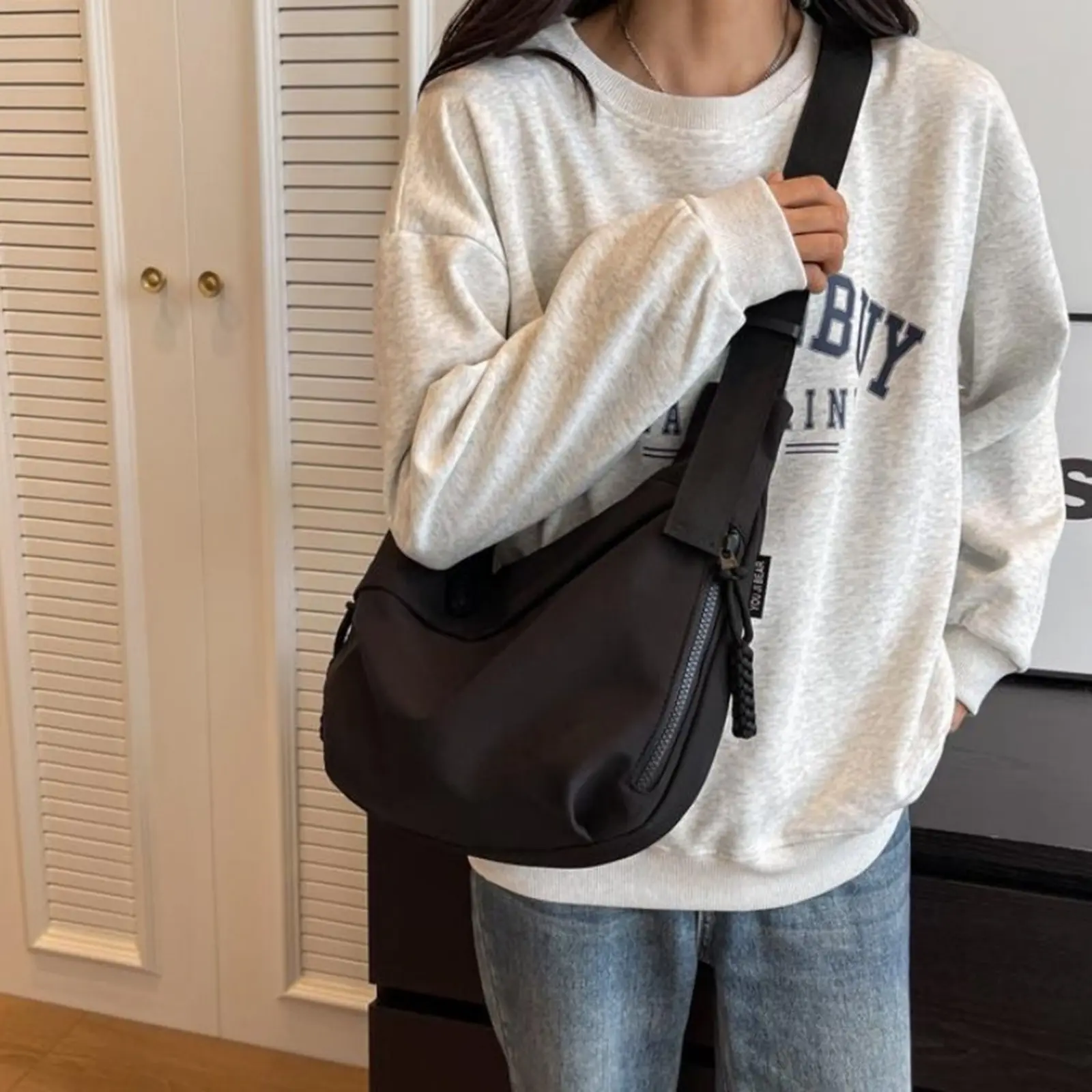 Trendy Street Style Shoulder Bag Simplism Tote Bag Large Capacity Fashion Commuting Crossbody Bag Stylish Canvas Bags