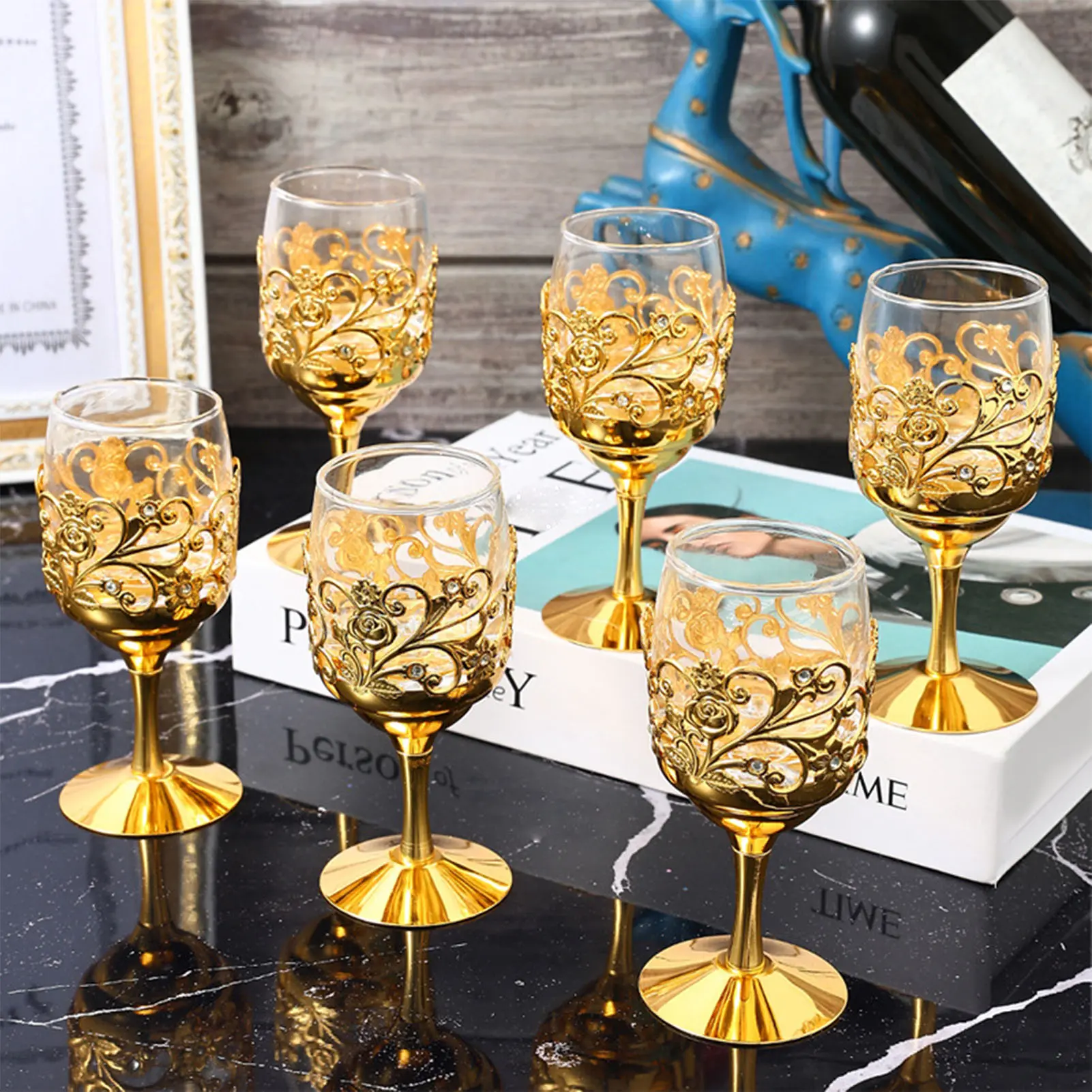 1pc Vintage European Metal Goblet Hollow Engraving Golden Wine Cups Wine Glass Goblet for Party Wedding Use 12*5cm