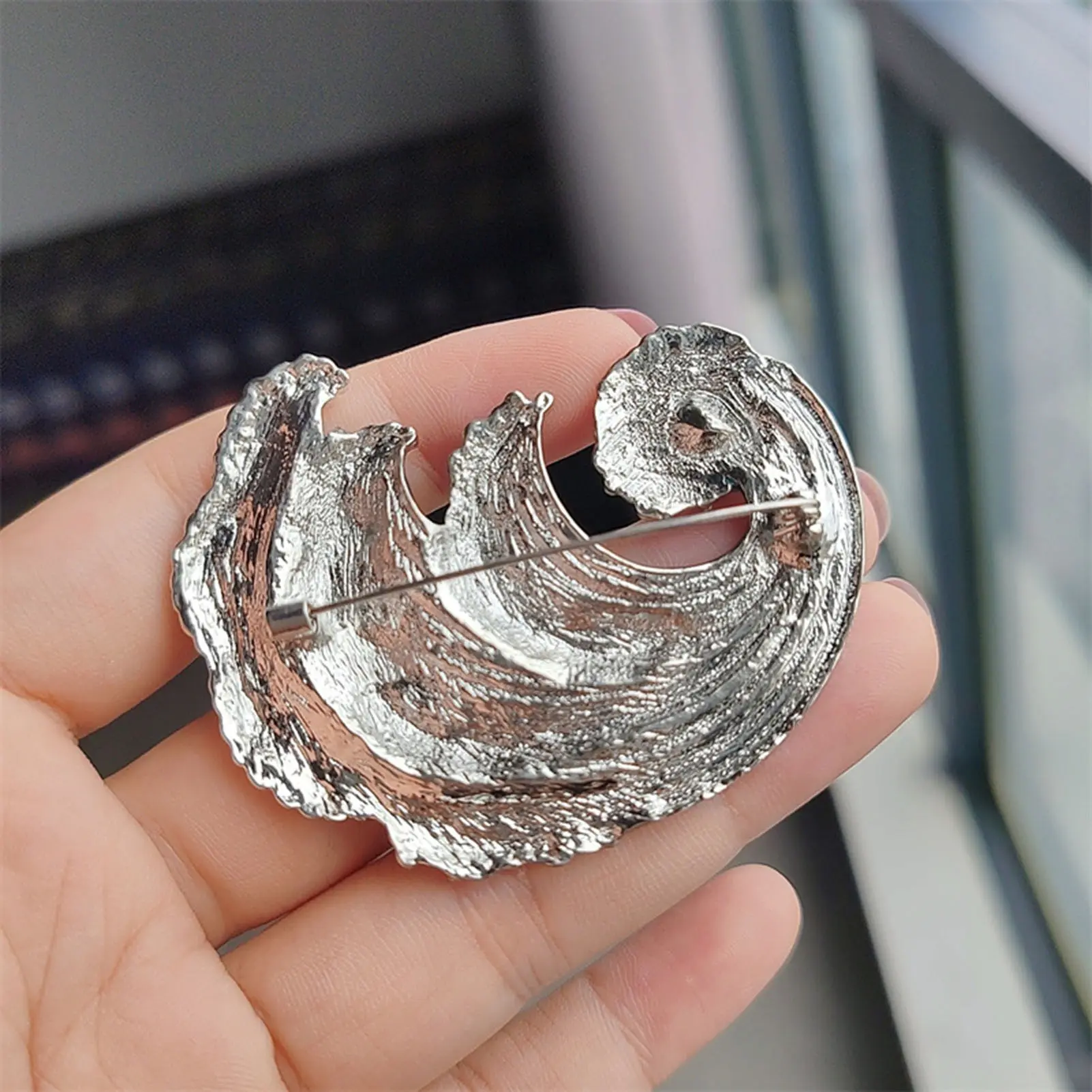 Creative New Luxury Brooch Joker Temperament Women's Small Suit Brooch Brooch Suitable All Kinds Of Occasions Accessories