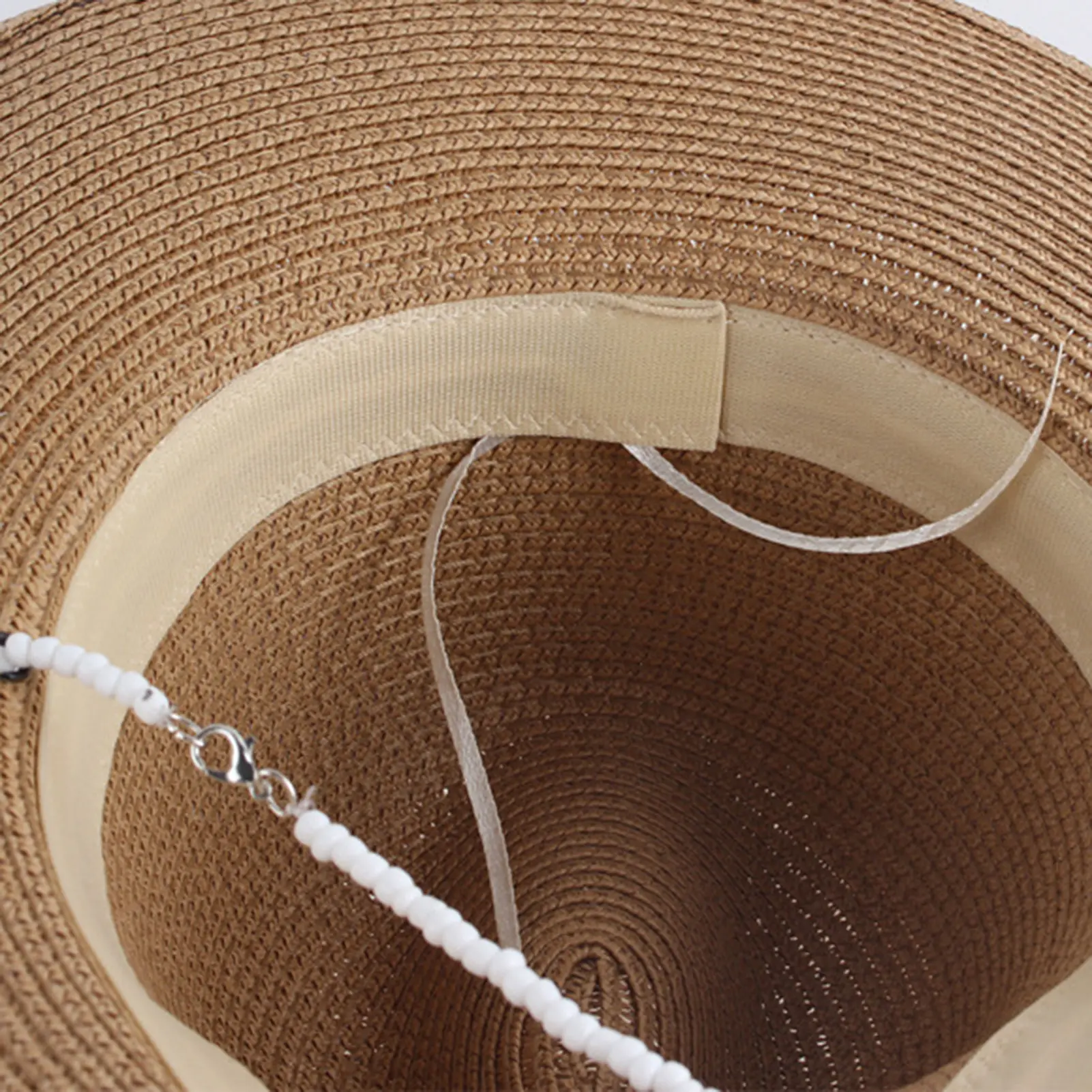 Summer Beach Straw Cap Sun Protection Hat Fresh Holiday Seaside Beach Hat with Bead Chain Foldable Straw Hat for Outdoor Travel
