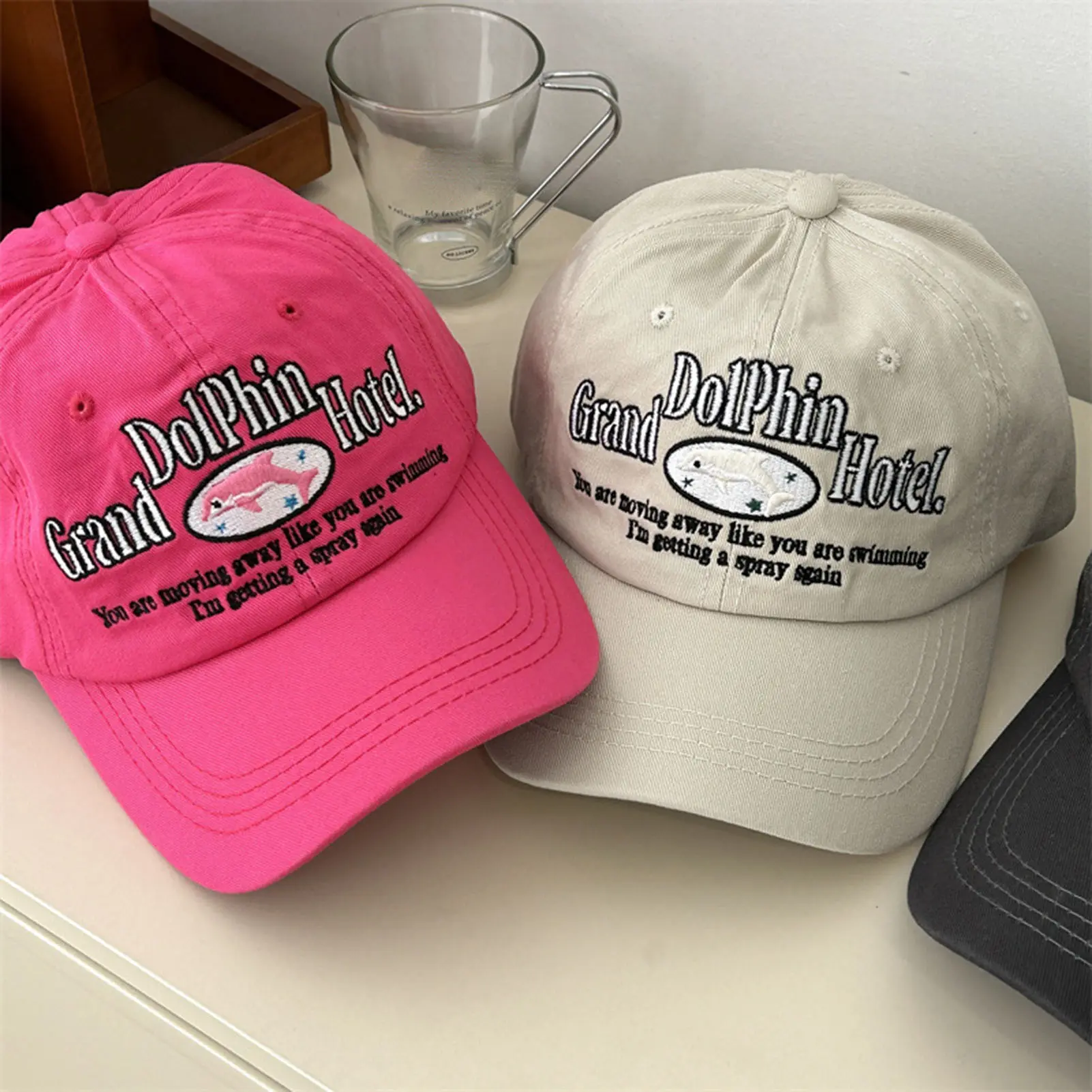 1pc Cotton Little Dolphin Baseball Cap Fashion Simple Versatile Dad Hats Adjustable Trendy Sunscreen And Shading Hat Unisex