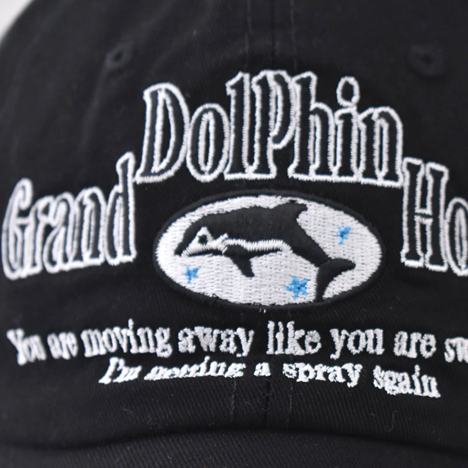 1pc Cotton Little Dolphin Baseball Cap Fashion Simple Versatile Dad Hats Adjustable Trendy Sunscreen And Shading Hat Unisex