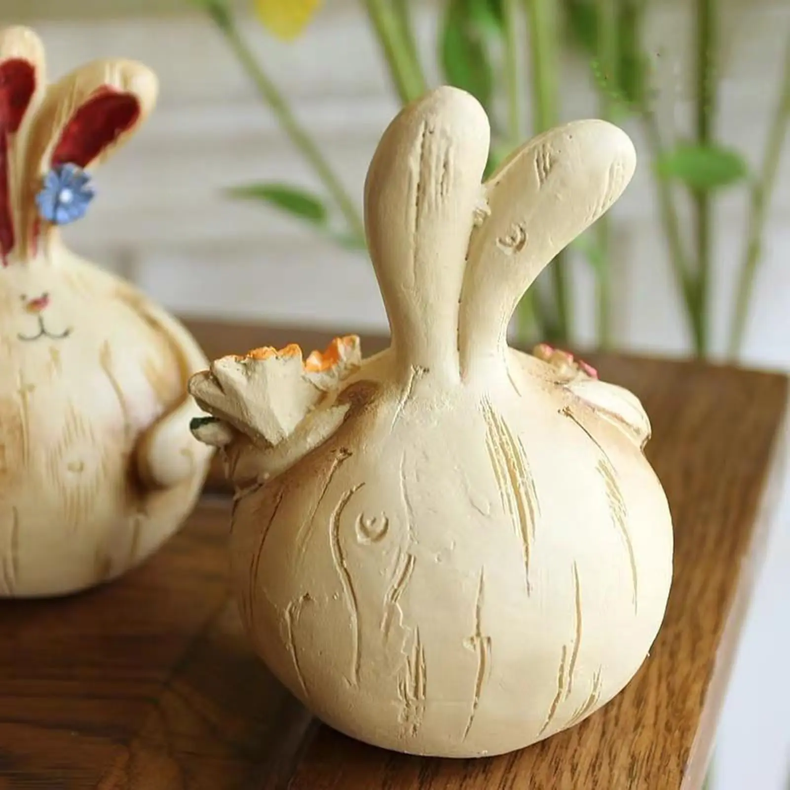 Wood-like Resin Ornaments Retro Rabbit Craft Statue A Pair Of Cute Rabbit Ornaments Crafts Statue A Pair Of Home Decorations