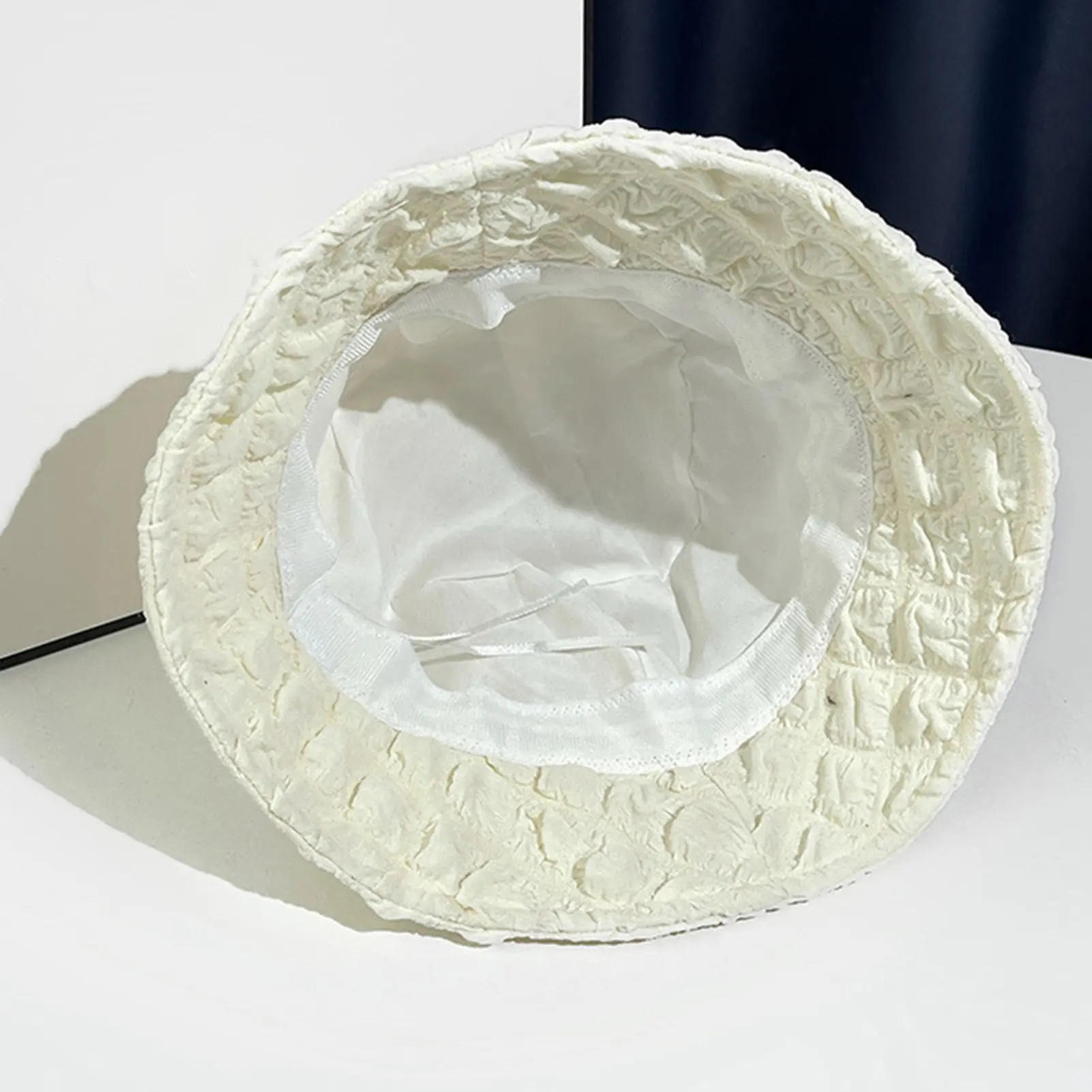 Fashion White Bucket Hat Korean Style Fisherman Hat Lightweight Windproof Beach Outdoor Travel Sun Protection Cap Casual Unisex