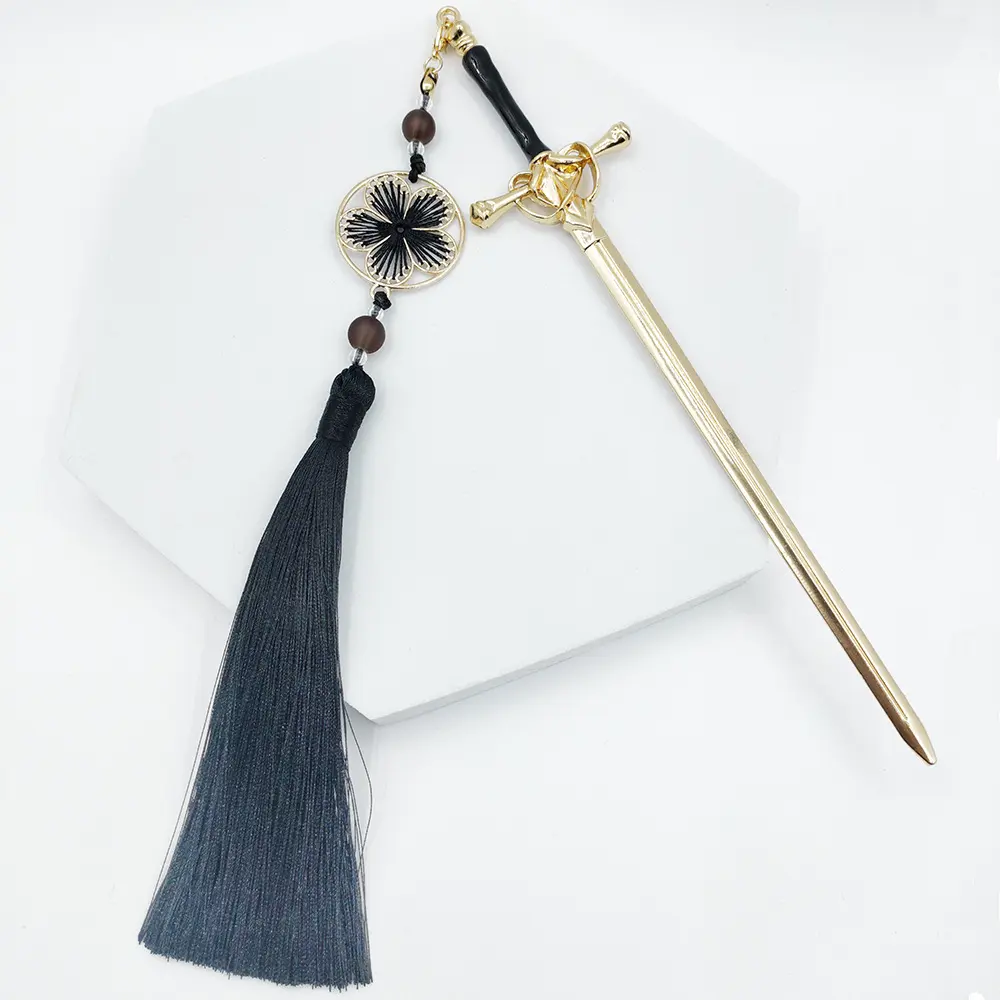 Chinese Style Retro Hairpin Sword Pendant Alloy Chinese Hanfu Tassel Hair Accessories New Hairpin Fashion Accessories.