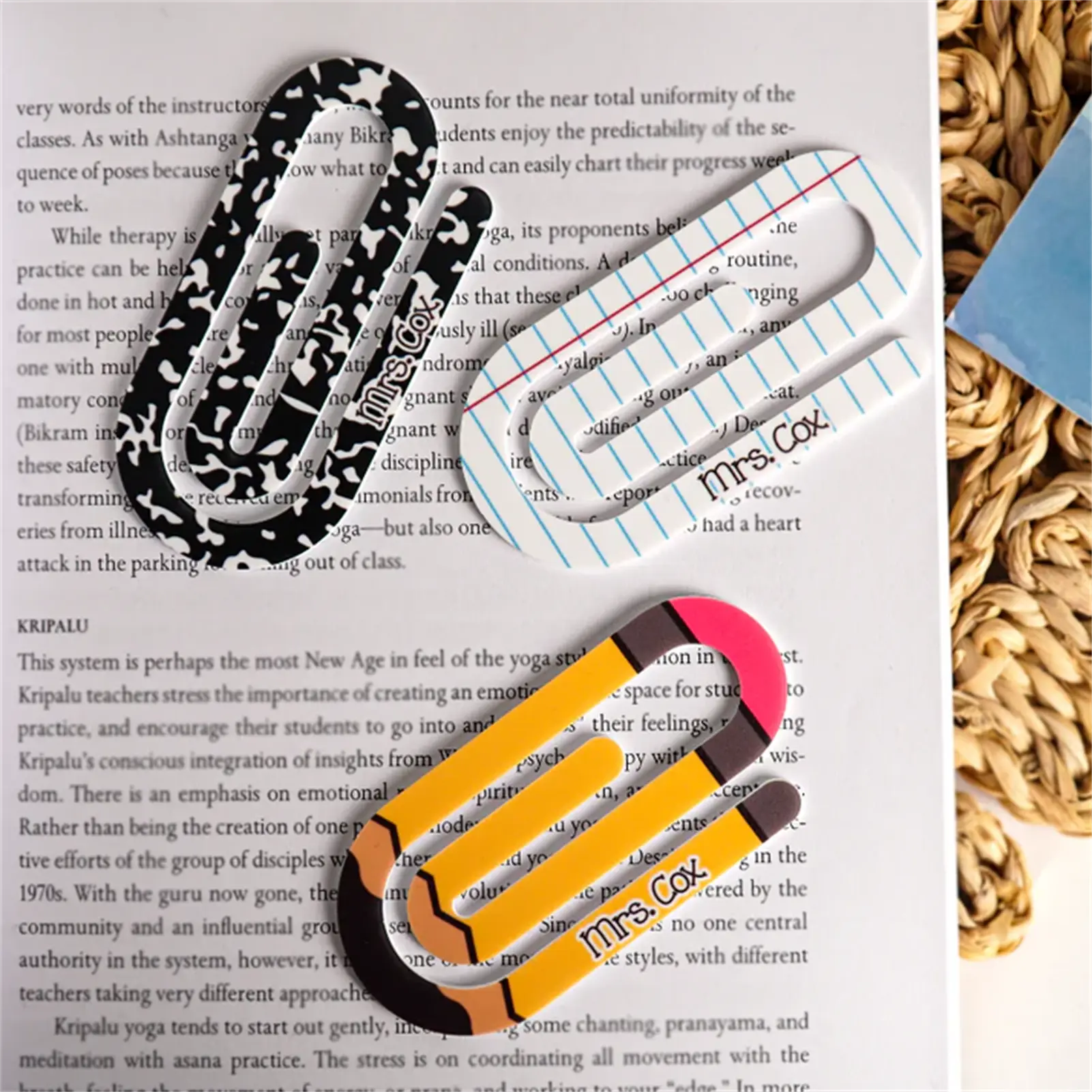 3pcs Paper Clips Paperclip Acrylic Pagination Bookmarks Personalized Appearance Book Large Book Marks Elementary School Students