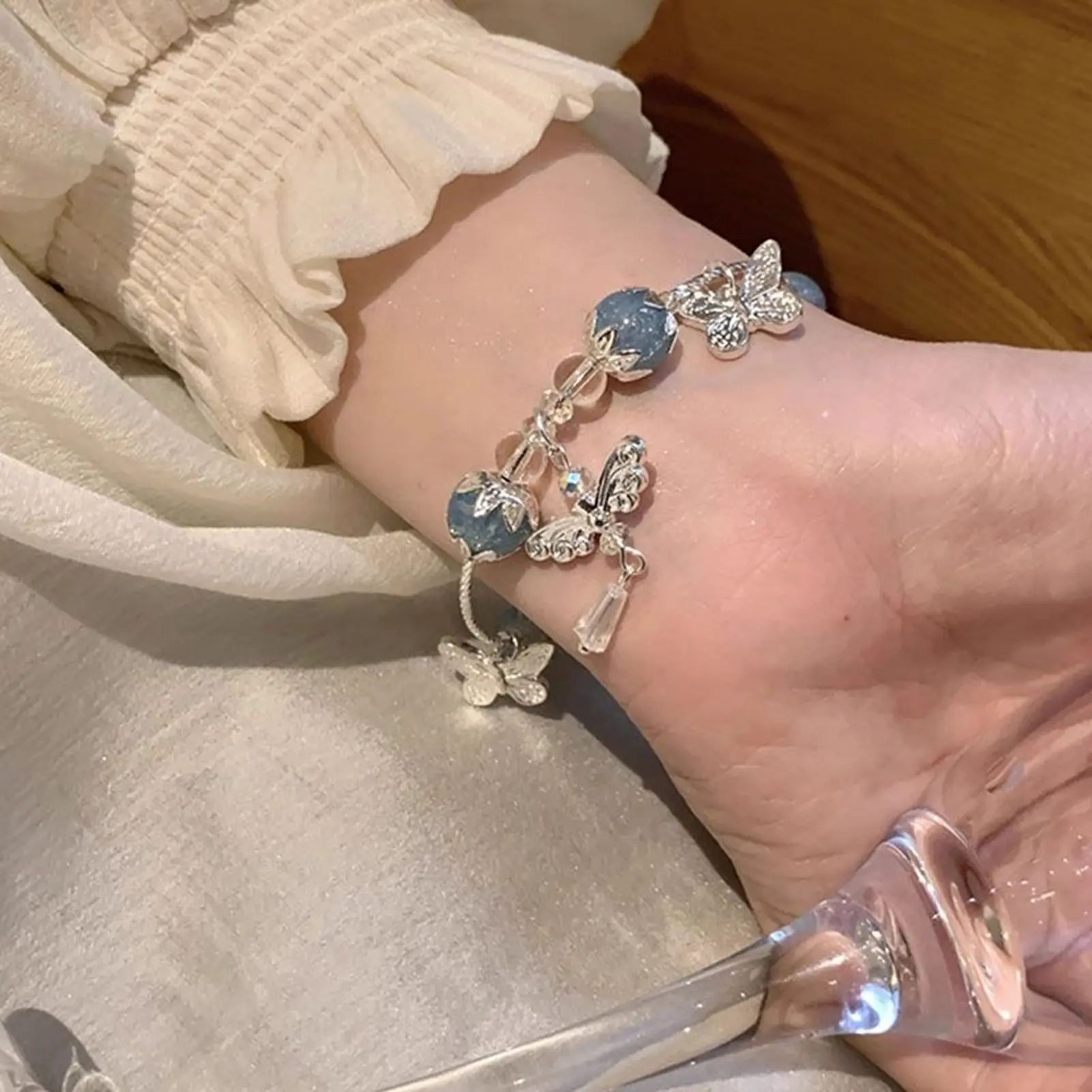 Fashion Bracelet Strand Beads Korean Fashion Jewelry For Women Charm Bracelet Butterfly Hand Decoration Accessories Girls Gift