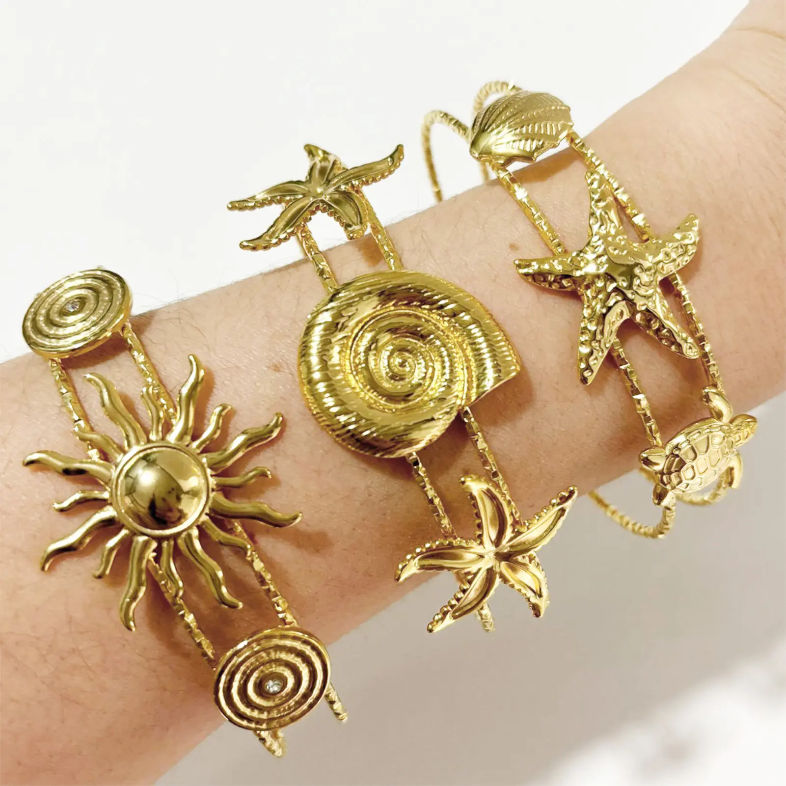 Ghidbk Punk Style Stainless Steel Marine Element Series Jewelry Trendy Gold-plated Conch Starfish Double-layer Open Bracelet.