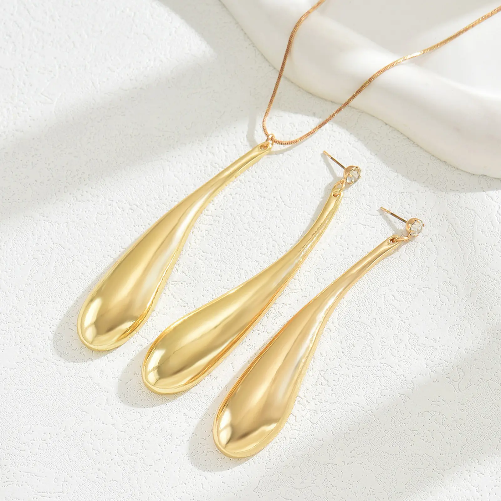 2024 New Earring Necklace Jewelry Set Long Water Drop Design Women's Necklace Geometric Rhinestone Accessories Perfect Gift