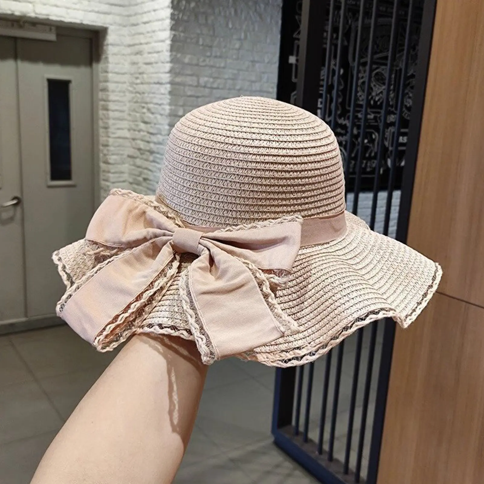 Summer Straw Hat Women Wide Brim Summer Hat With Lace Bowknot Design Elegant Straw Hats for Summer Beach Fishing Hiking Gift