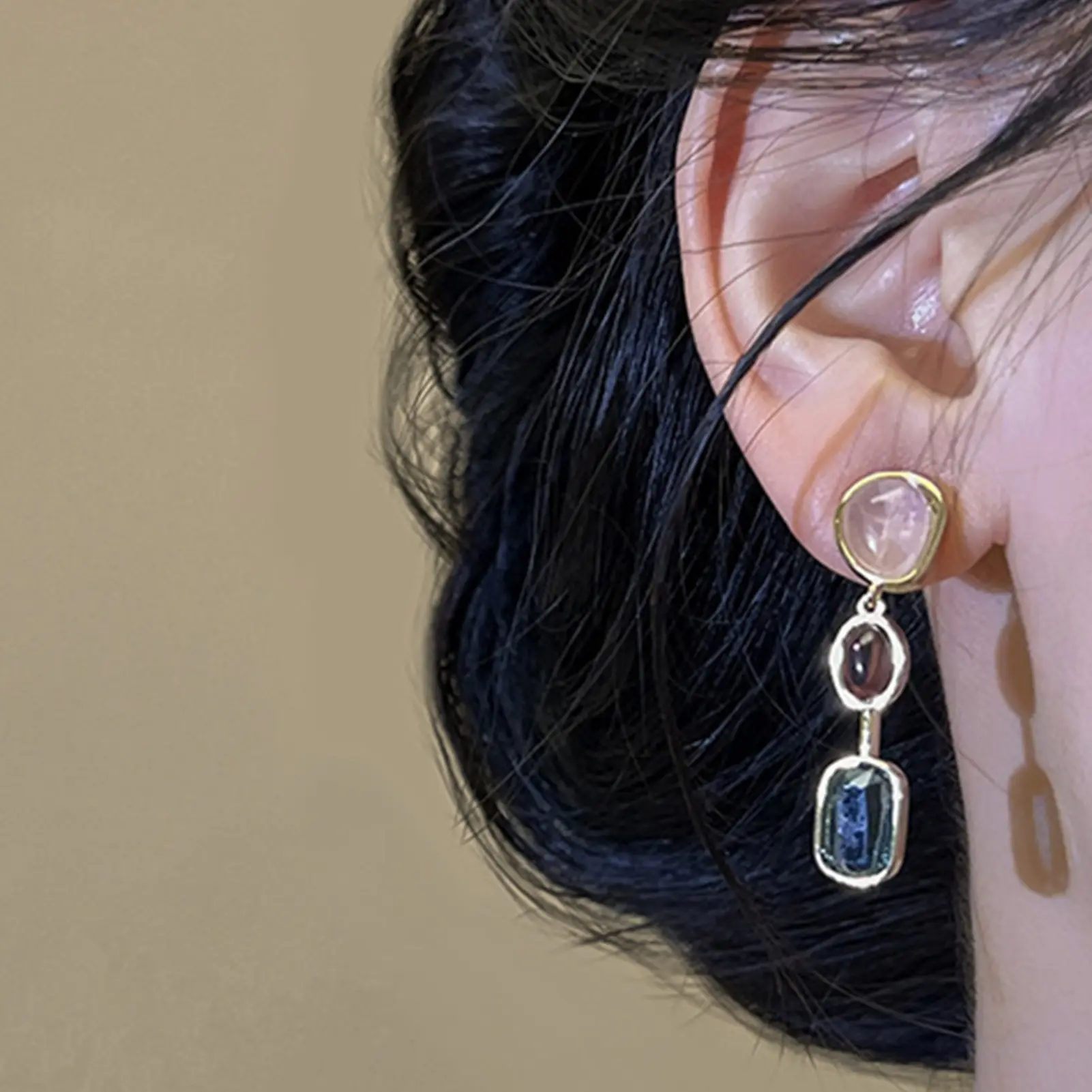 Asymmetric Colorful Gem Earrings For Women Silver Needle Medium Antique Contrast Earrings Design Sense Perfect For Weddings