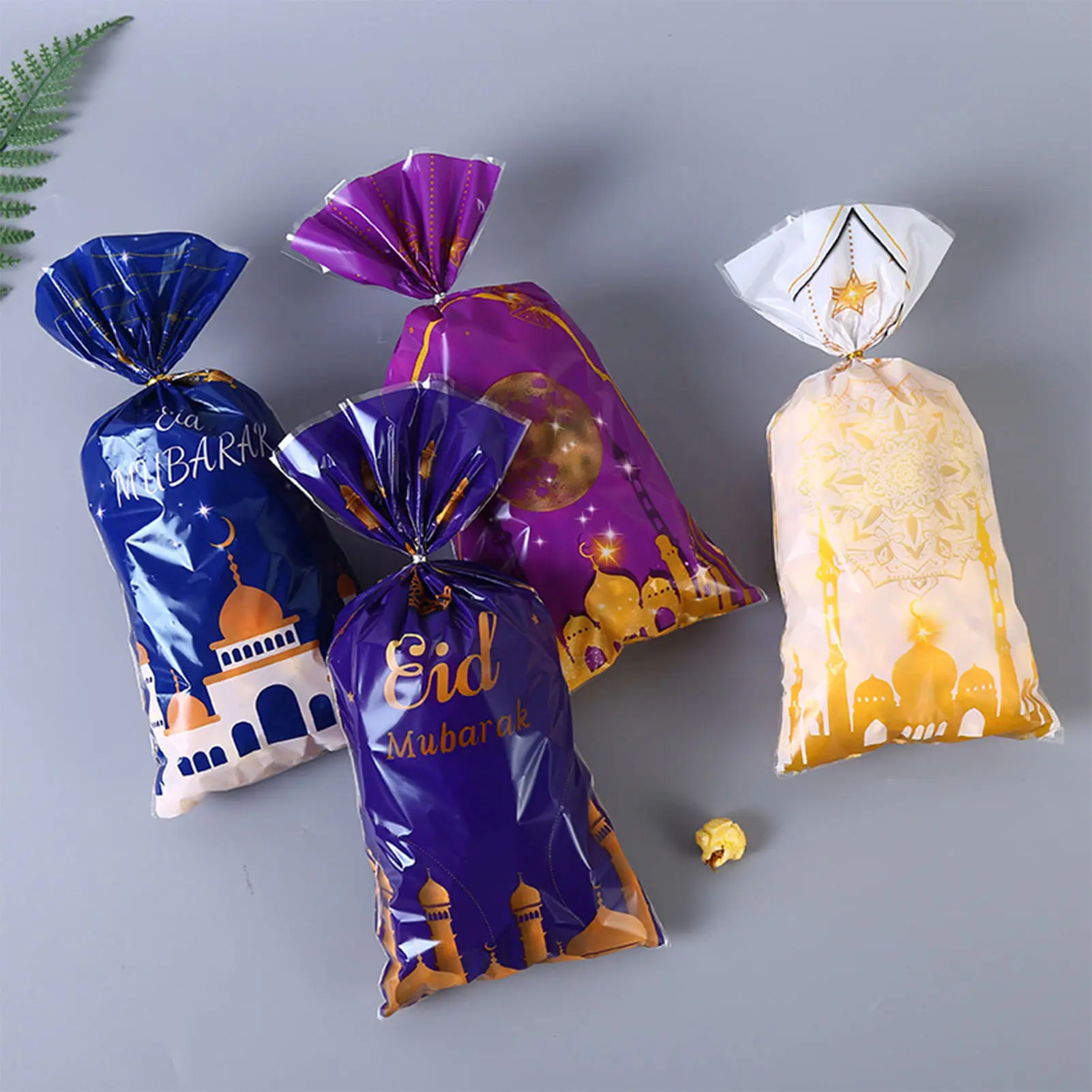 50pcs Eid Mubarak Candy Bags Cellophane Muslim Theme Goody Treat Bags Ramadan Eid Gift Bags for Party Favor Supplies