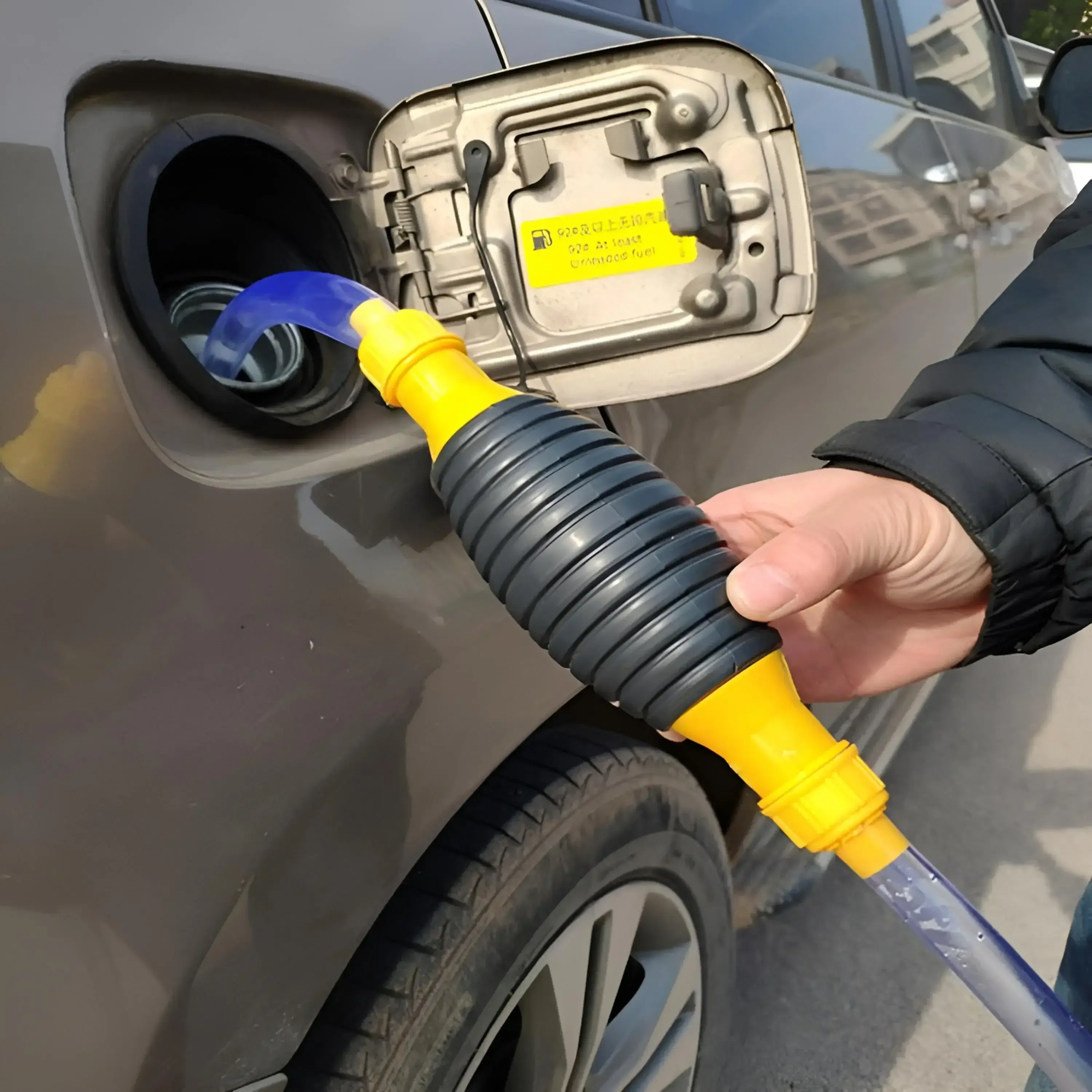 Portable Car Manual Oil Extraction Pipe, Water Extraction Pipe, Truck With Urea Oil Suction Device, Self Priming Steam Pump